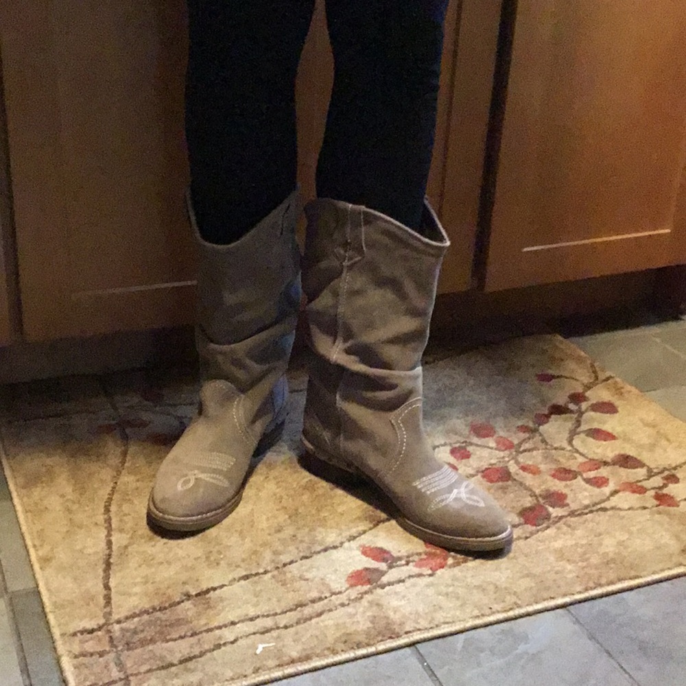 COWBOY BOOTS SUEDE